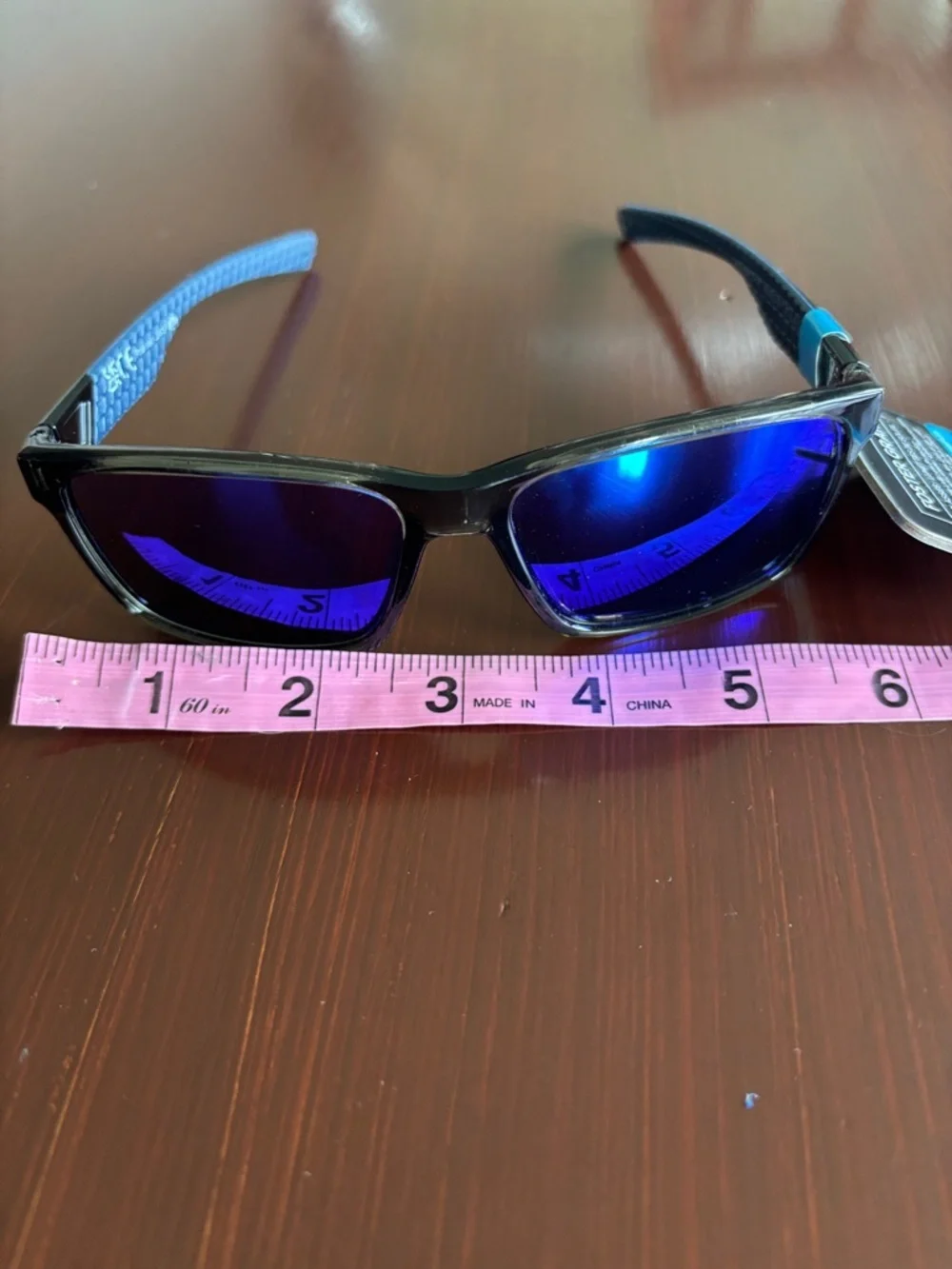 Foster Grant Polarized 100% UVA-UVB,black frame,mirror lens,rubberized temple
